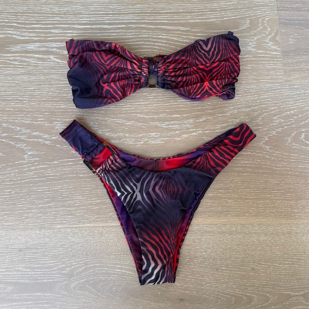 Solkissed Bandeau Bikini Top and Hi Bottoms Set Jungla Print Size M Red Purple